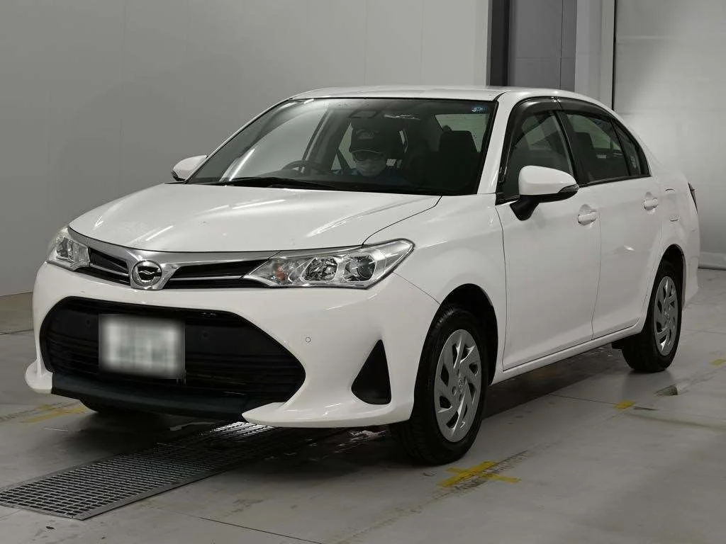 Toyota Corolla Axio NZE164 2018
